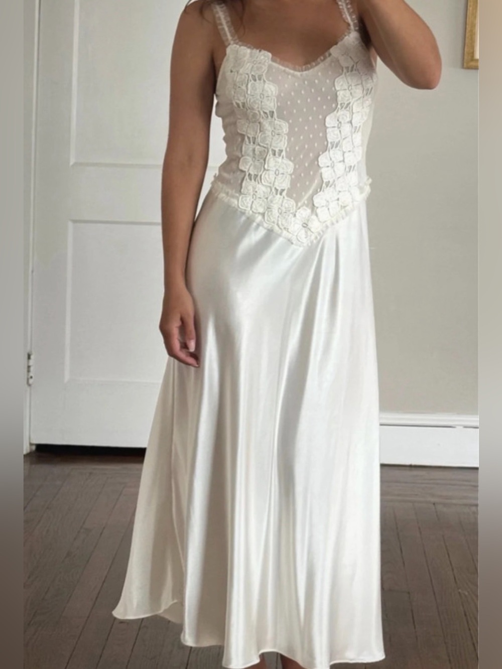Flora by Flora Nikrooz vintage white satin maxi nightgown size S